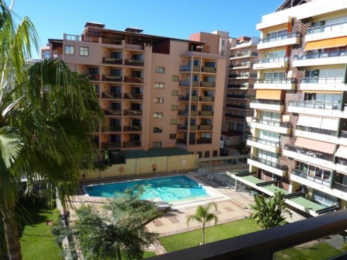 Esplendido APARTAMENTO, CARIHUELA EDIFICIO EL REMO, PRIMERA LÍNEA Torremolinos Exterior foto